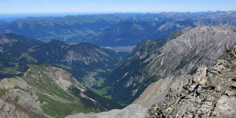 ალპებში, მცირე ზომის თვითმფრინავმა ავიაკატასტროფა განიცადა