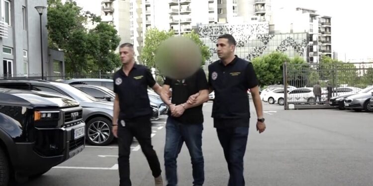 ვიდეო – პოლიციამ განსაკუთრებით დიდი ოდენობით „კოკაინი“ ამოიღო