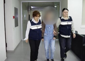 ვიდეო – არასრულწლოვნის მიმართ, ჯგუფურად ჩადენილი არაადამიანური მოპყრობის ფაქტზე 9 პირი დააკავეს