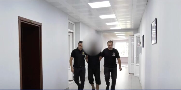 აჭარაში ოჯახის წევრის მიმართ ჩადენილი გაუპატიურებისა და მუქარის ბრალდებით უცხო ქვეყნის მოქალაქე დააკავეს