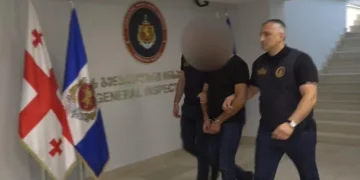 ოქროს ნივთის ქურდობისთვის პოლიციელია დაკავებული