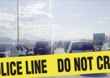 ავტოსაგზაო შემთხვევა ცენტრალურ მაგისტრალზე – სატვირთო მანქანა მუშებს დაეჯახა