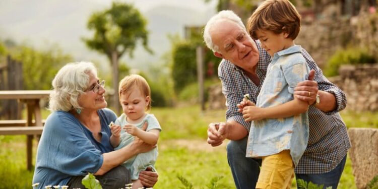 5 მეცნიერული არგუმენტი, რომ ბებია-ბაბუები ბავშვების აღზრდის პროცესში ჩართულები უნდა იყვნენ