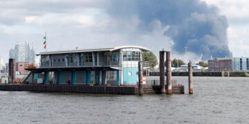 გერმანიაში, ჰამბურგში მდებარე პორტთან მასშტაბური ხანძარია, ისმის აფეთქებების ხმა