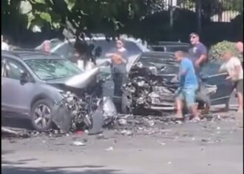 ვიდეო – 4 ადამიანი დაშავდა ავტოსაგზაო შემთხვევის შედეგად თბილისში