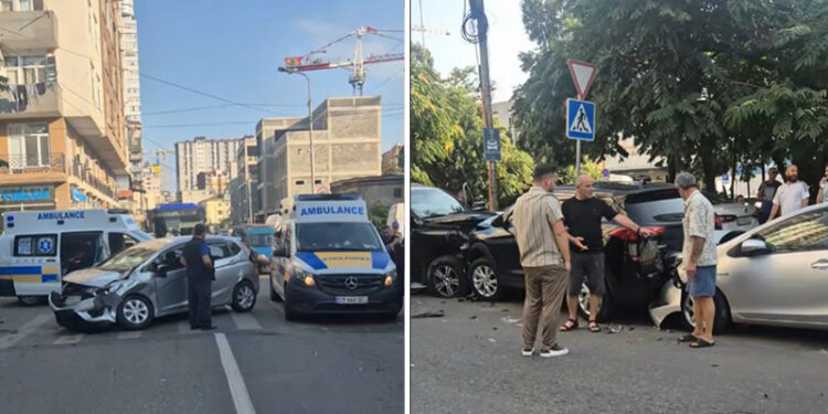 დაიმტვრა 4 ავტომანქანა – ავარია ბათუმში