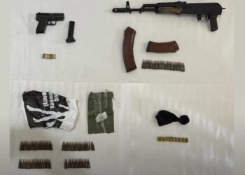 პოლიციამ თბილისსა და რეგიონებში უკანონო ცეცხლსასროლი იარაღები და საბრძოლო მასალა ამოიღო – დაკავებულია 11 პირი