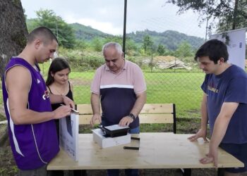 სოფელ ვაკიჯვარში ახალგაზრდებს თავშეყრისა და დასვენების ადგილისთვის სხვადასხვა ატრიბუტიკა გადაეცა