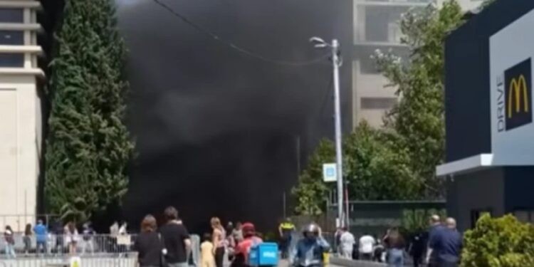 თბილისში, სპორტის სასახლის მიმდებარედ ხანძარი იყო