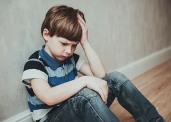 ყოველდღიური ფრაზები, რომლებითაც შვილებს ფსიქოლოგიურ ზიანს ვაყენებთ