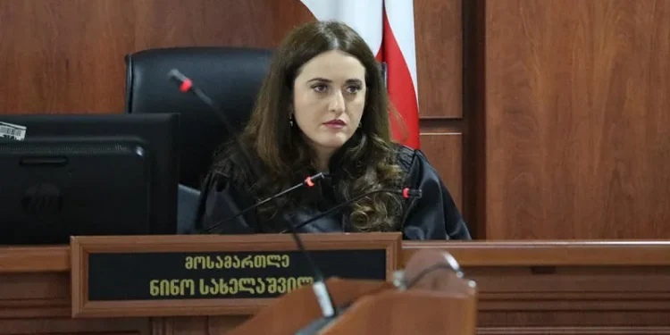 მოსამართლე ნინო სახელაშვილი მზია ამაღლობელს – შეგიძლიათ პრეზიდენტს შეწყალების თაობაზე მიმართოთ