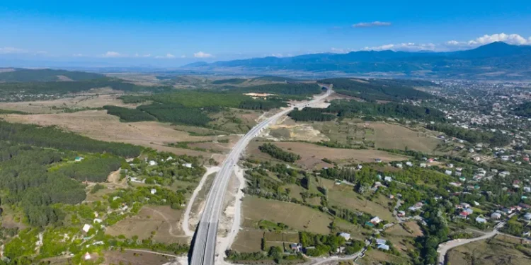 სურამის შემოვლითი გზის სამშენებლო სამუშაოები დასრულდა – როდის გაიხსნება ახალი მონაკვეთი