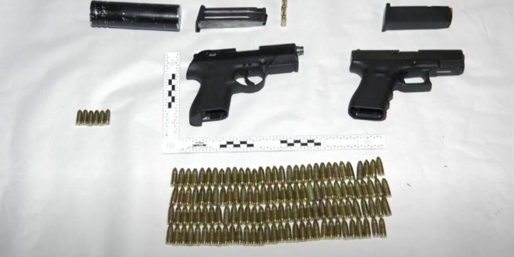 აჭარაში თურქეთის 2 მოქალაქე იარაღისა და საბრძოლო მასალის უკანონოდ შენახვისთვის დააკავეს