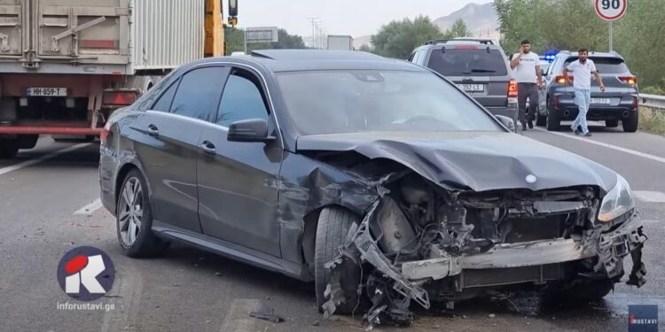 ვიდეო – ავარია რუსთავი-თბილისის ავტობანზე