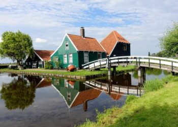 ნიდერლანდებში ცნობილი სოფლის ზანზე შხანსი-ს სანახავად გადასახადი დაწესდება – ლაშა ჩხაიძის რუბრიკა