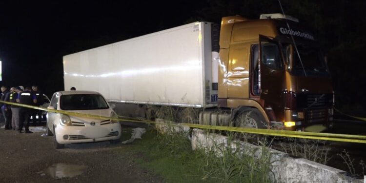 ვიდეო – სატვირთო ავტომობილით, საქართველოში 2 კილოგრამამდე ნარკოტიკული საშუალება შემოიტანა – დაკავებულია 2 პირი