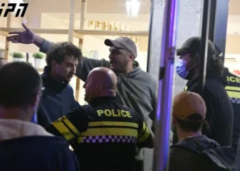 ბესიკის ქუჩაზე დაპირისპირება იყო – პოლიციამ სავარაუდოდ, რამდენიმე პირი დააკავა