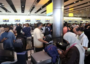 კოპენჰაგენის აეროპორტის ტერიტორიაზე დრონები დააფიქსირეს, რის გამოც ყველა ფრენა შეჩერებულია