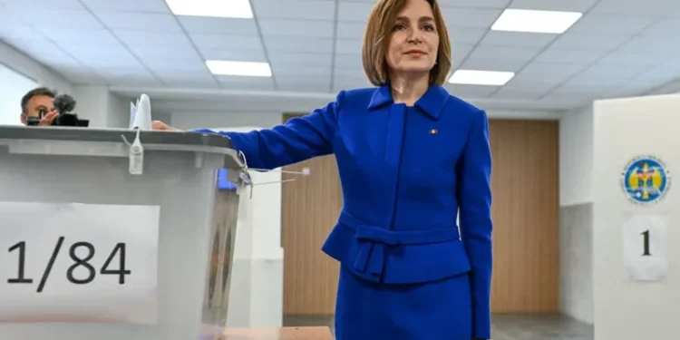 მოლდოვის საპარლამენტო არჩევნებში მაია სანდუს „მოქმედებისა და სოლიდარობის პარტია“ ხმების 50.14%-ით ლიდერობს