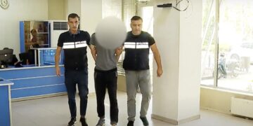 დააკავეს კაცი, რომელიც ბინებიდან ძვირადღირებულ ნივთებს იპარავდა