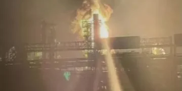 უკრაინამ რუსეთის ერთ-ერთ უდიდეს ნავთობგადამამუშავებელ ქარხანაზე დრონებით იერიში მიიტანა