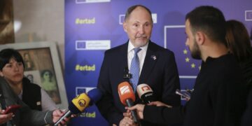 პაველ ჰერჩინსკი – ძალიან დასანანია, რომ ევროკავშირზე შეტევა გრძელდება და თავდასხმამ იმატა კიდეც, ჩვენ არსად მივდივართ, ვრჩებით აქ