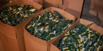 კუსტარულად დამზადებული ყავა და საბავშვო ტკბილეული – თბილისში ორი პირი დააკავეს (ფოტოები)