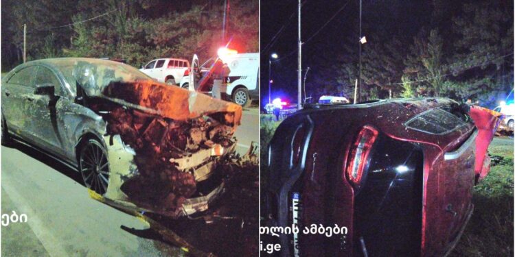 დაშავდა რამდენიმე ადამიანი, დამტვრეულია სამი ავტომობილი – ავარია ქარელის გზაზე