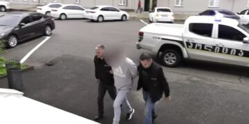 პოლიციამ აჭარაში ინტერპოლის მიერ წითელი ცირკულარით ძებნილი პირი დააკავა