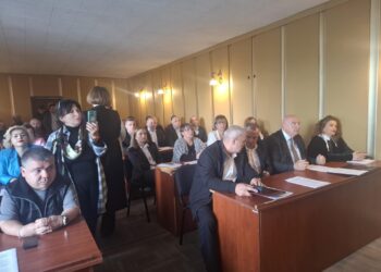 რომელი დეპუტატები დასახელდნენ თავმჯდომარის მოადგილეებად – ოზურგეთის საკრებულოს სხდომა