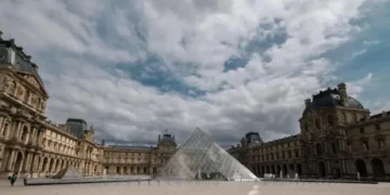 ლუვრის მუზეუმი ძარცვის გამო დაიხურა – მოპარულია სამკაულები