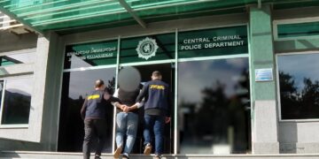 შსს-მ დააკავა კაცი, რომელიც არასრულწლოვანს კლიენტებისთვის სექსუალური მომსახურების გაწევას აიძულებდა