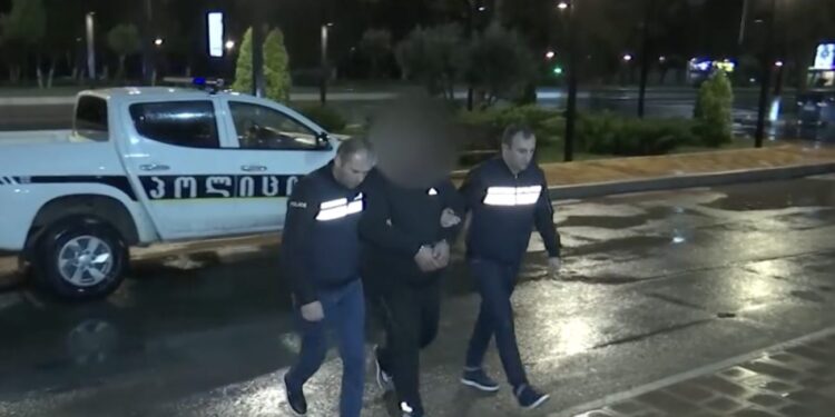 სცემეს და ცივი იარაღით დაზიანებები მიაყენეს – რუსთავში 2 პირი დააკავეს