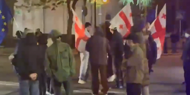 შსს: თუ 15 წუთში რუსთაველის გამზირი არ გათავისუფლდება, ვიმოქმედებთ კანონის ფარგლებში