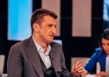 პოლიციამ ჟურნალისტი ირაკლი წულაია დააკავა