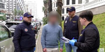 ვიდეო – ბათუმში განსაკუთრებით დიდი ოდენობით ნარკოტიკი ამოიღეს