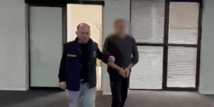 ქრთამის აღების ფაქტზე ხულოს მუნიციპალიტეტის მერიის წარმომადგენელი დააკავეს