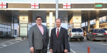 აშშ-ის სახდეპის წარმომადგენელი საქართველოში “ტრამპის მარშრუტზე” სასაუბროდ იმყოფება – აშშ საელჩო