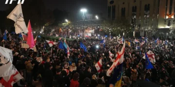 რუსთაველის გამზირზე უწყვეტი პროტესტის დაწყებიდან ერთი წლის თავზე აქცია მიმდინარეობს