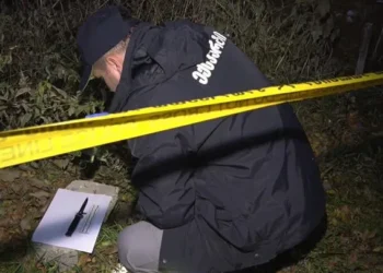 დააკავეს პირი, რომელმაც კონფლიქტის ნიადაგზე მამაკაცი ცივი იარაღით დაჭრა