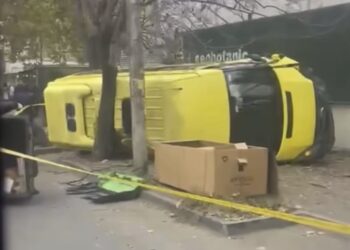 ვიდეო – თბილისში მიკროავტობუსი ავარიაში მოყვა