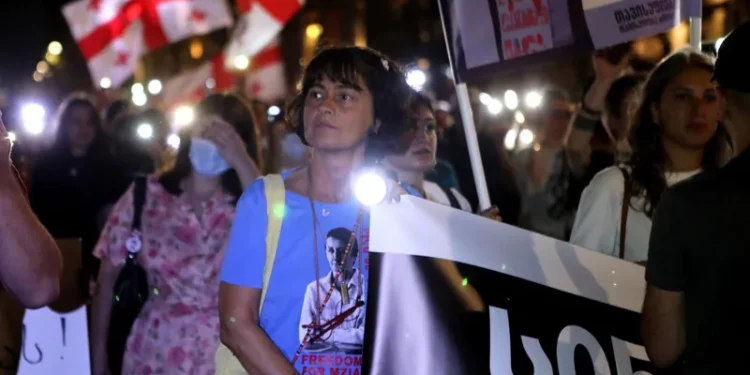 ჟურნალისტი ნინია კაკაბაძე დააკავეს