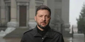 ვოლოდიმირ ზელენსკი – ახლა უკრაინა შეიძლება ძალიან რთული არჩევანის წინაშე დადგეს – ან ღირსების დაკარგვა, ან საკვანძო პარტნიორის დაკარგვის რისკი