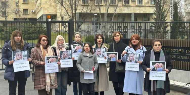 ქალმა პოლიტიკოსები ევა შაშიაშვილისთვის აღკვეთის ღონისძიების სახით შეფარდებული პატიმრობის გირაოთი შეცვლას მოითხოვენ