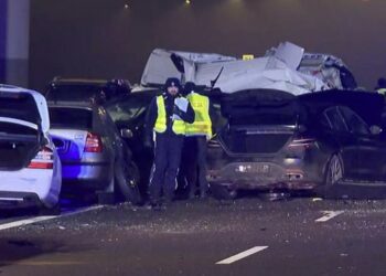 პოლონეთში ჩქაროსნულ მაგისტრალზე ერთმანეთს 18 მანქანა შეეჯახა