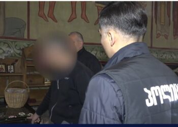 ვიდეო – დააკავეს კაცი, რომელმაც ერთ-ერთი მონასტრის შესაწირ ყუთში არსებული თანხა და საეკლესიო ნივთები მოიპარა