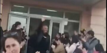 ოზურგეთელი ქორეოგრაფი, რომელსაც მოსწავლეზე ძალადობა ედება ბრალად, გირაოს სანაცვლოდ გაათავისუფლეს (+ვიდეო)