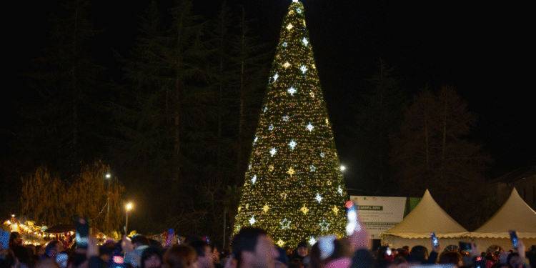 ვინ იმღერებს ჩოხატაურში ნაძვის ხის ანთების ცერემონიაზე