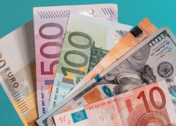 რა ღირს დოლარი და ევრო სავალუტო ჯიხურებში?