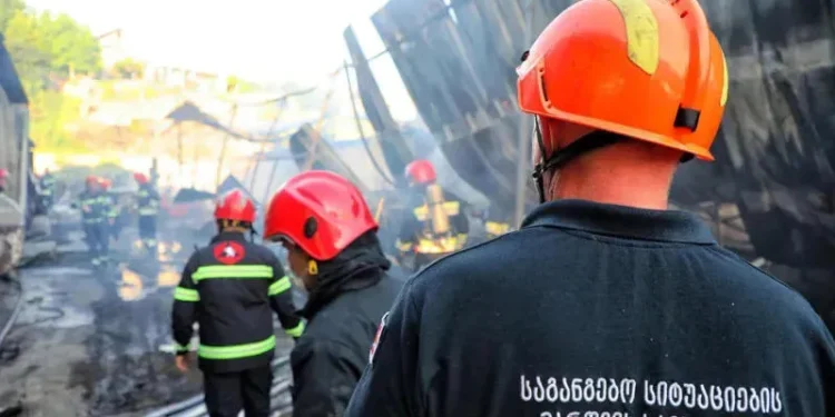 ქუთაისში, ერთ-ერთ საწარმოში ხანძარია